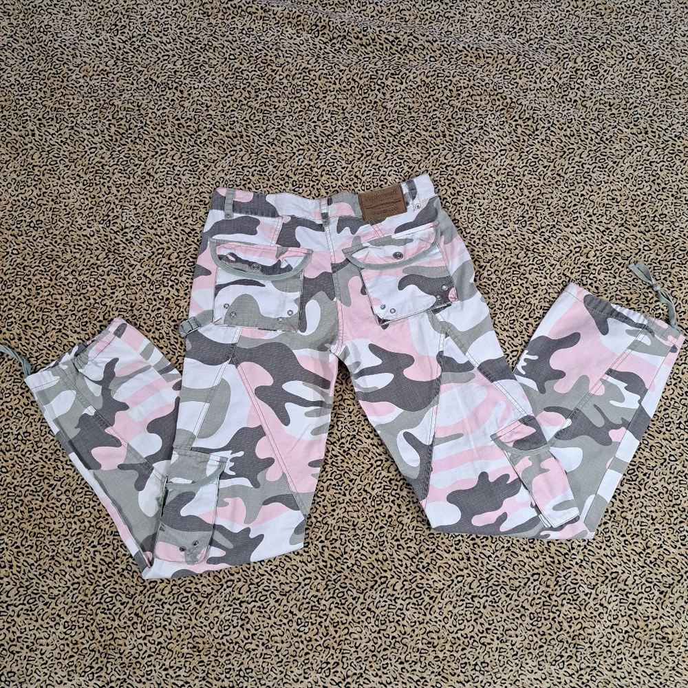 💞NWT CAMO CARGO💞 (Size 27) - Picture 5 of 10